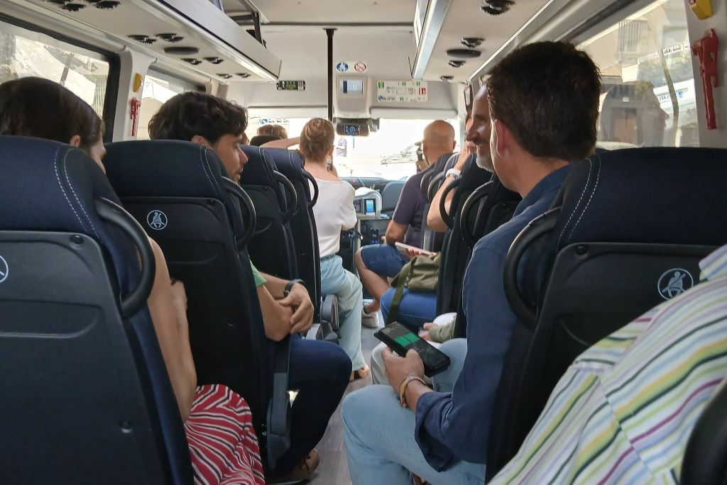 Estepa inaugura su primera línea de autobús urbano para facilitar el desplazamiento diario de sus vecinos