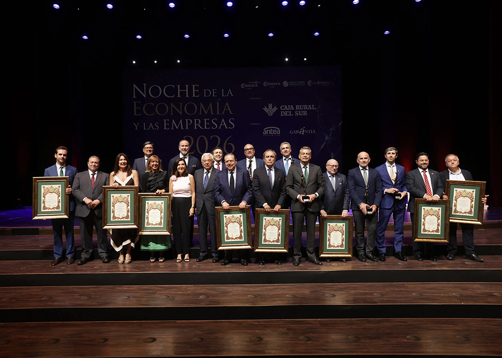 La Cámara galardona a ocho empresas, otorga cuatro premios `Aniversario´y reconoce la trayectoria empresarial de un empresario sevillano