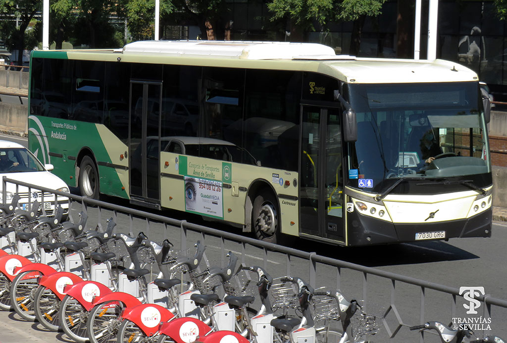 Establecidos servicios mínimos del 50% en todas las líneas de autobuses metropolitanos de Sevilla para los días de huelga 