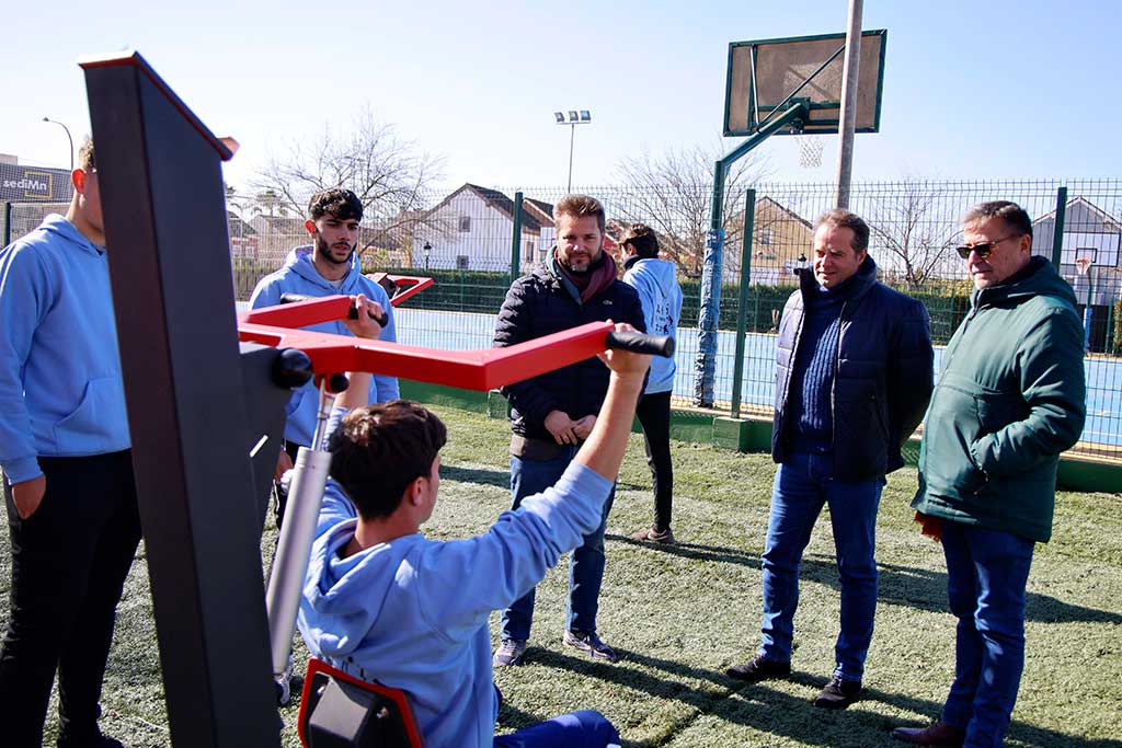 El primer gimnasio al aire libre de la provincia de Sevilla ya está abierto en Mairena del Aljarafe